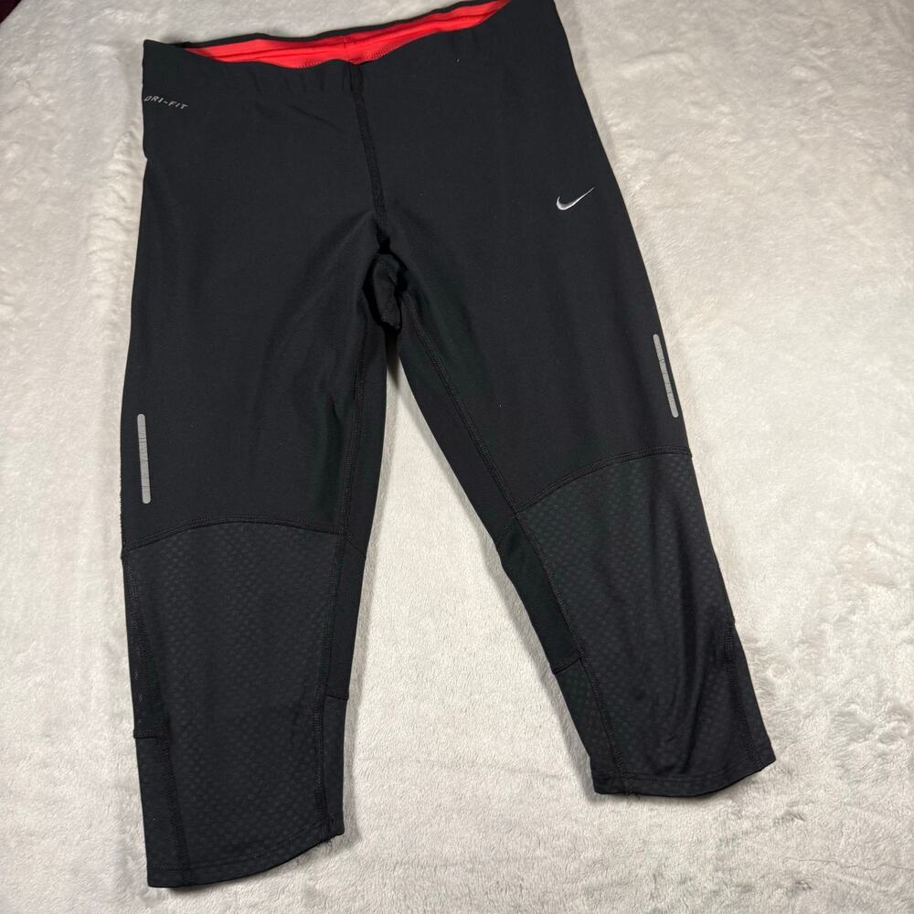 Nike Dri-FIT Calf-Length Yoga Pants – Size Small